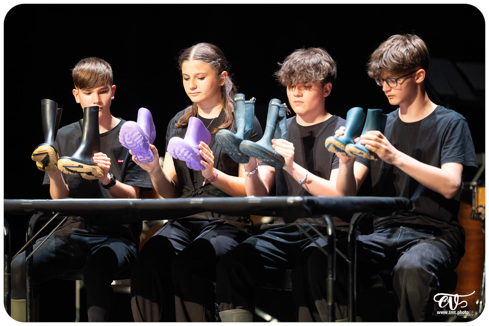 L'HUMOUR DENOTE (ELEVES EMMDH & CEDRIC GOUBERT)